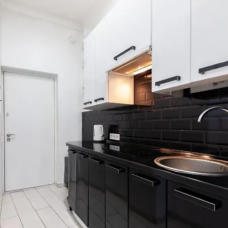 Leogrand On Udatnogo 4-2