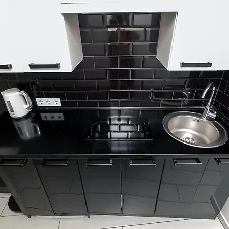 Leogrand On Udatnogo 4-2 *