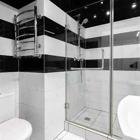 Leogrand On Udatnogo 4-2 * Львів