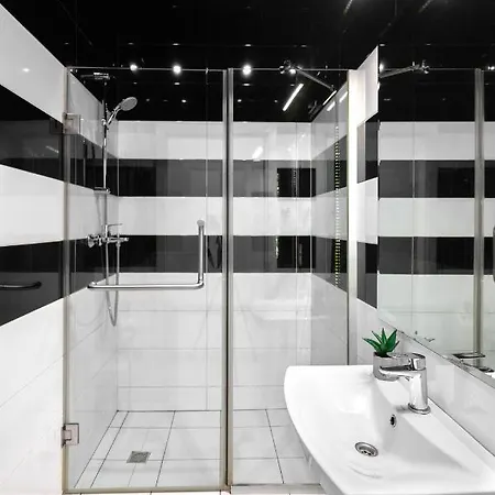 Leogrand On Udatnogo 4-2 *