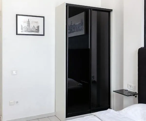 Leogrand On Udatnogo 4-2 Львів