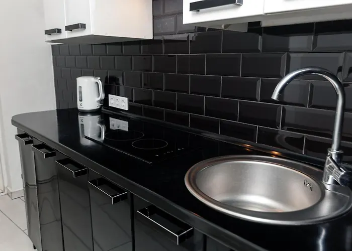 Апартаменти Leogrand On Udatnogo 4-2